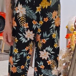 Flowery Tropical Jumpsuit With Elastic Exposed Back
