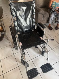 Reclining wheelchair