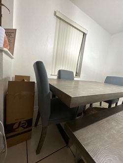 Juego de comedor.