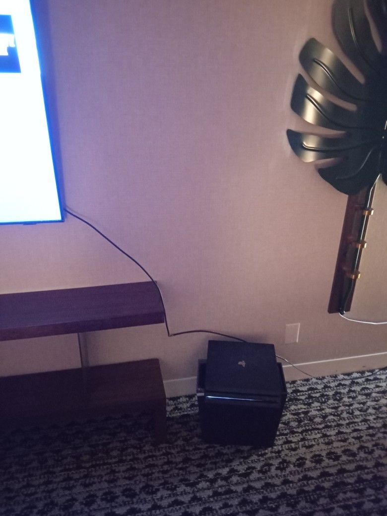 PS4 pro console