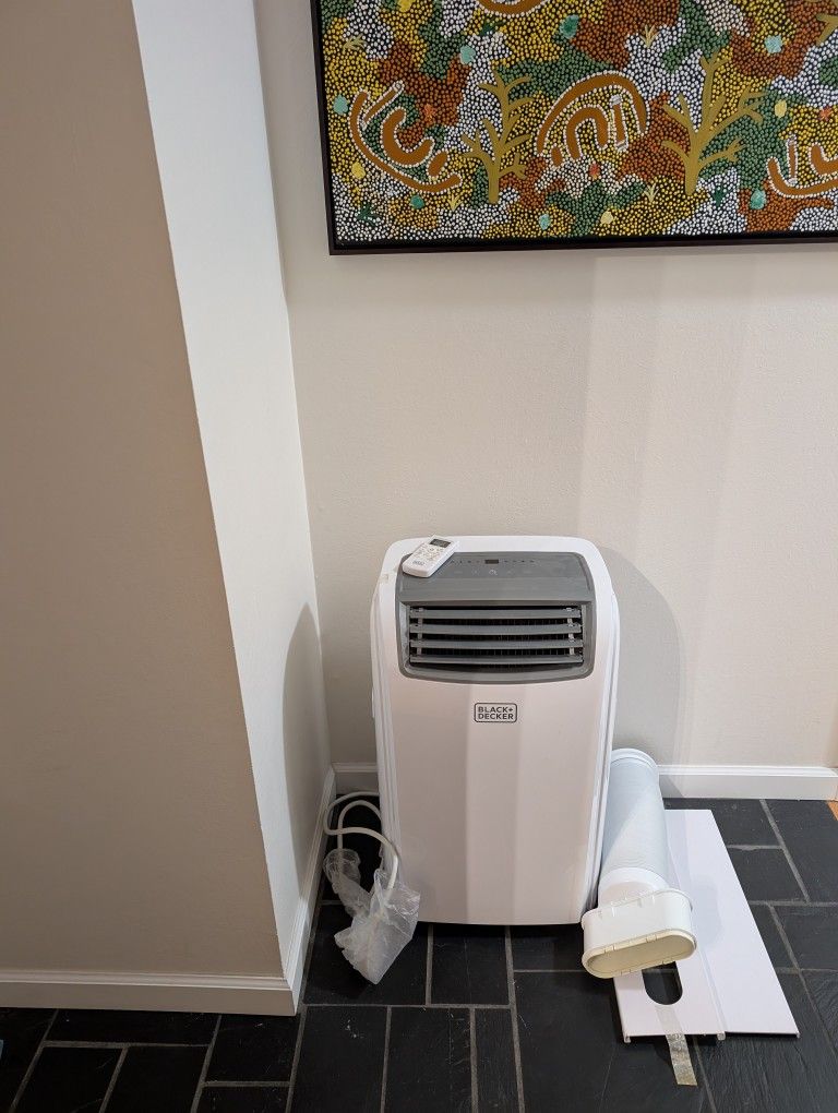 BLACK+DECKER 14,000 BTU Portable AC