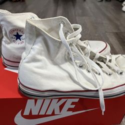 White Converse Chuck Taylor All Star 