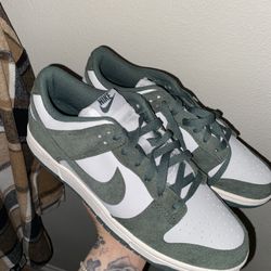 Nike Dunks Women’s 9.5 men’s 8 