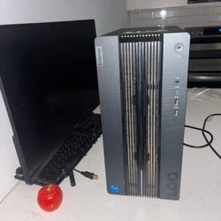 Lenovo LOQ Gaming PC 