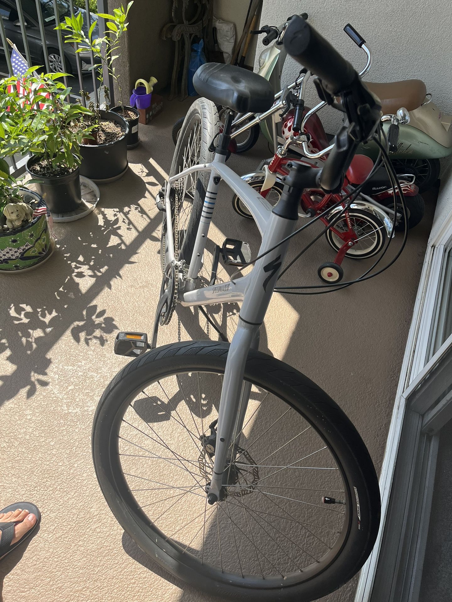White, Black, And Blue Specialized Bike