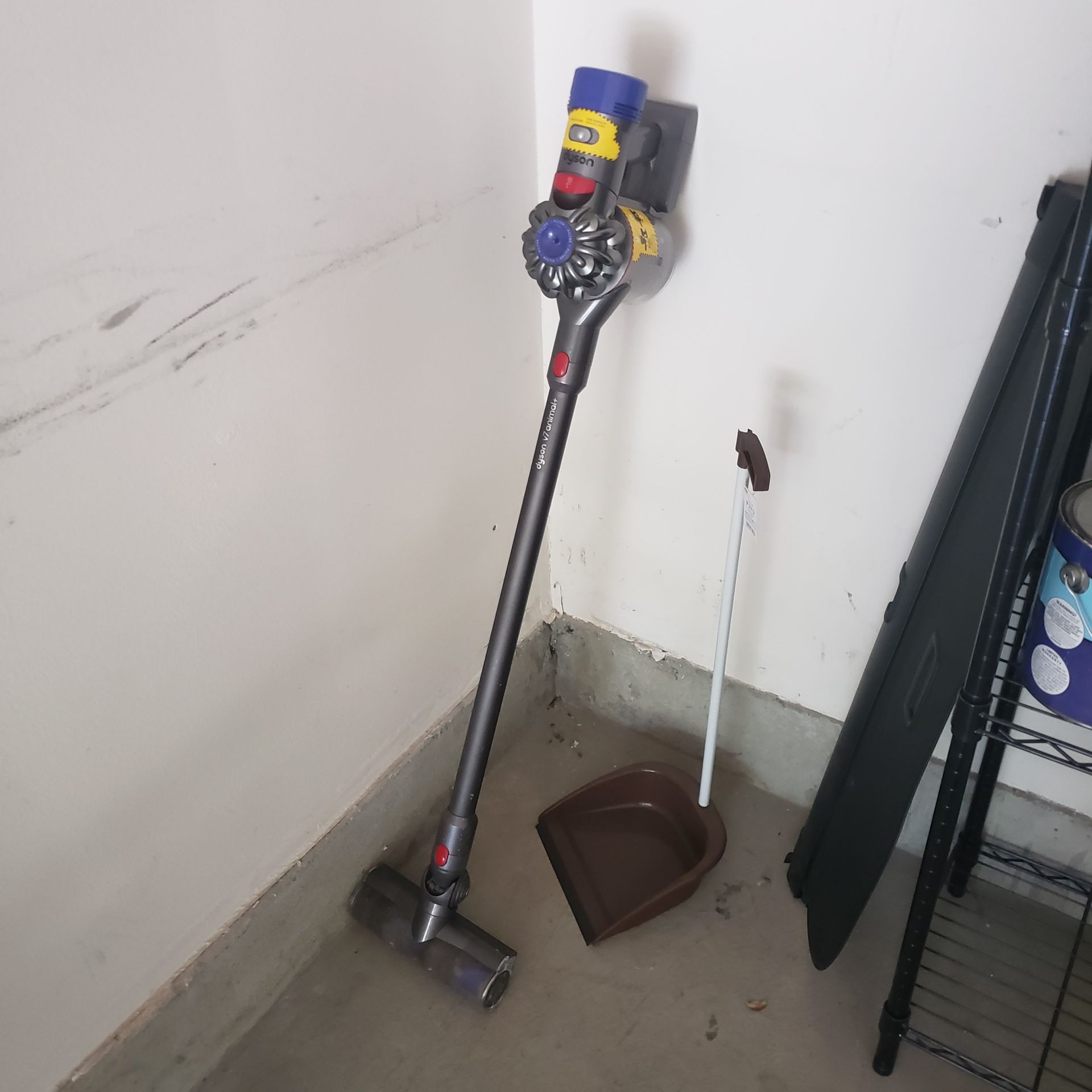 Dyson v7