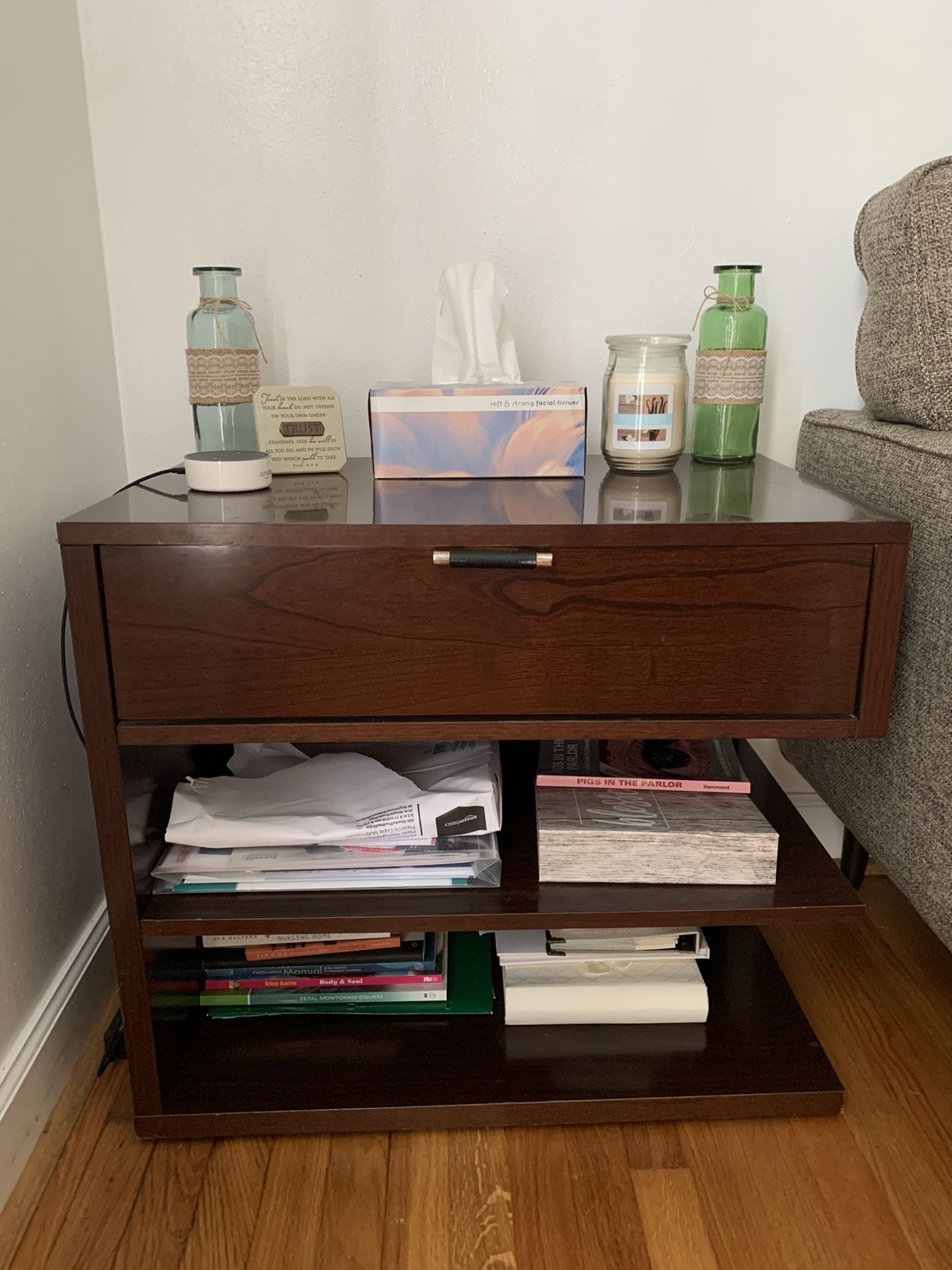 Night stand with shelving