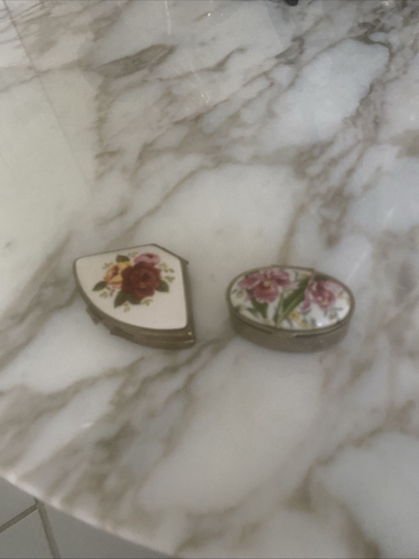 Pair Couple Pill jewelry Trinket Boxes Hinged Lovely