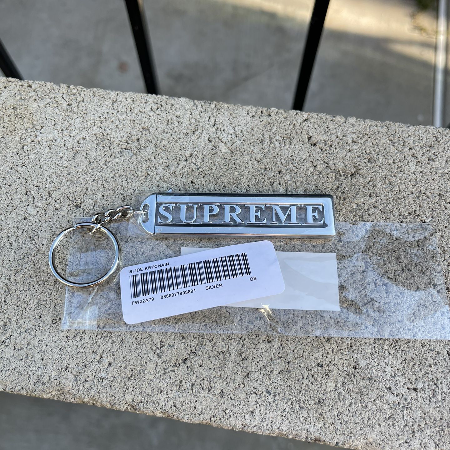 Inspired White Supreme Slides Keychain – SHOPLEXFLEX