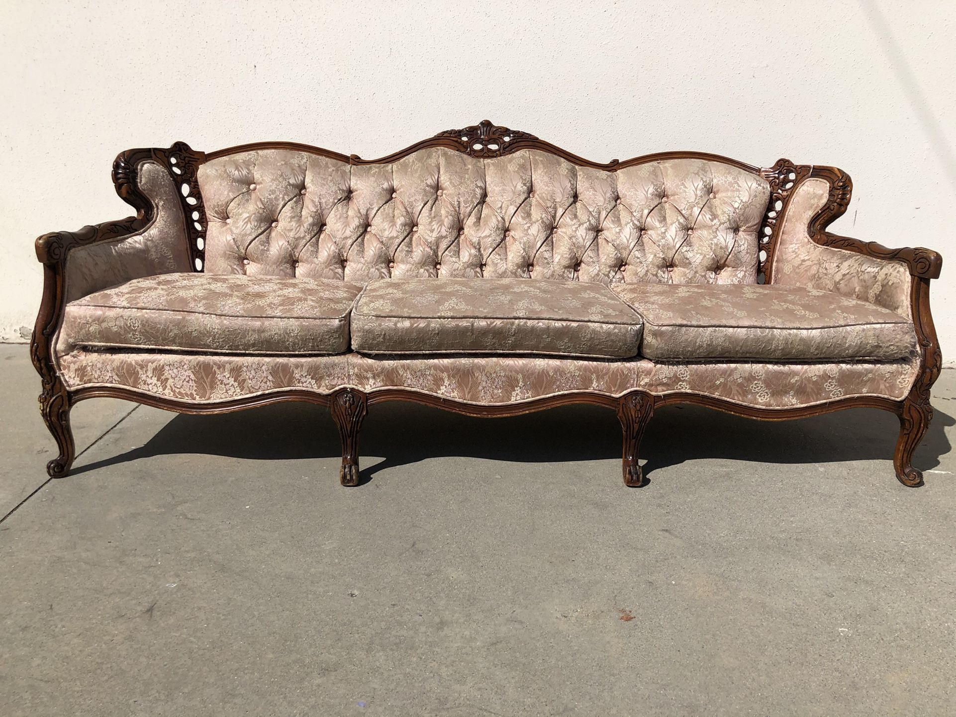 Beautiful Vintage French Provencial Clawfoot Sofa