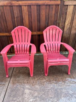 Outdoor Red Plastic Chairs