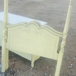 America Of Martinsville Vintage Little Girls Bedroom Set. 