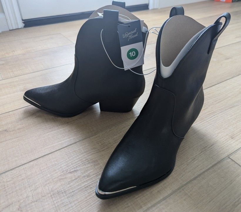 NEW Black Cowgirl Ankle Boots Size 10