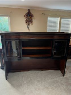 Solid Wood Executive Office Desk & Matching Hutch – 2-Piece Set