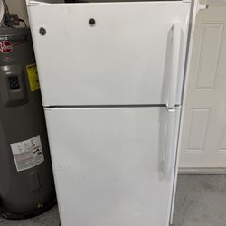 GE Refrigerator