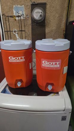 Gott industrial water dispenser 5 gal
