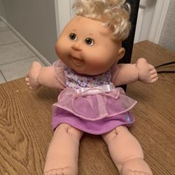 Cabbage patch 2024 kid blonde girl