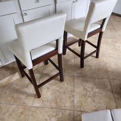2 Bar Stools