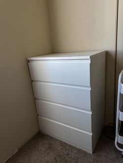 IKEA 4 drawer dresser white
