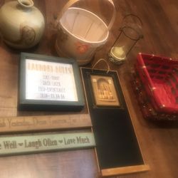 Home Decorations Pickup In Southwest Bakersfield 