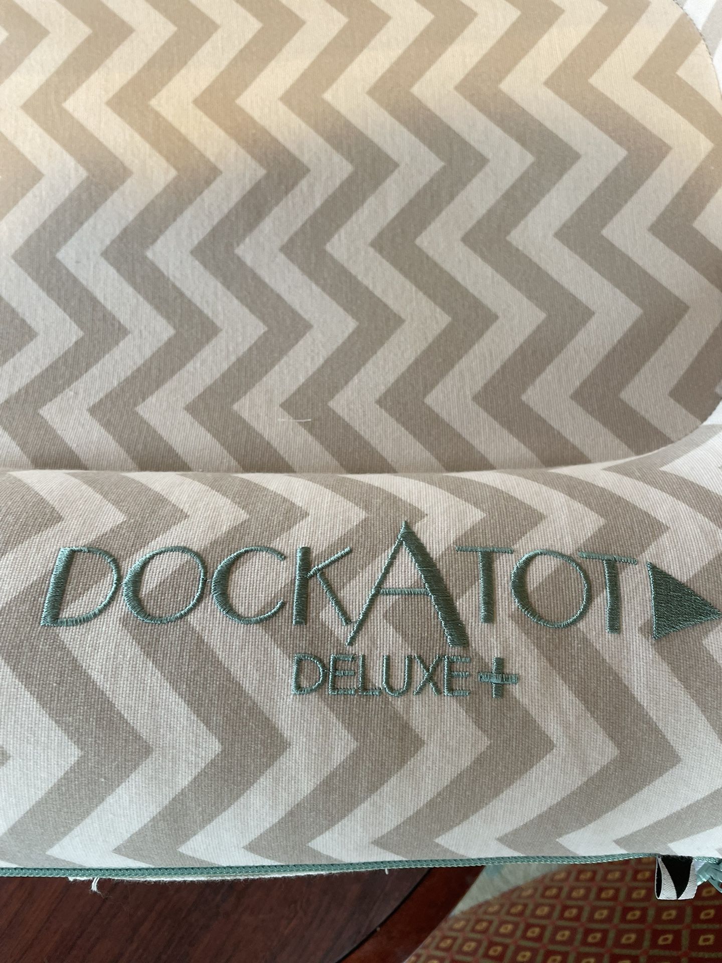 DockAtot Deluxe+