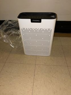 This is a MOOKA H13 True HEPA air purifier. NEVER USED (model KJ190H/KJ190L), designed for large rooms up to 2,200 square feet (approximately 204 m²).