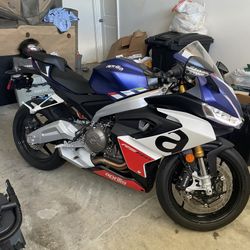 2023 Aprilia RS660