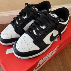 Nike Dunks (Pandas)