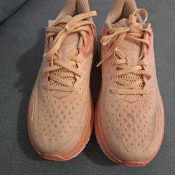 Used Run Tennis Shoes. 