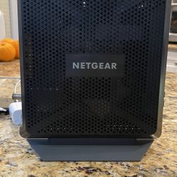 Netgear Router C6900