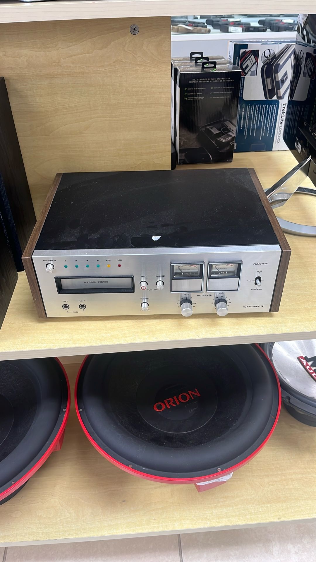 8 Track Player