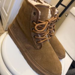 UGG Boot  Men Size 11 New 