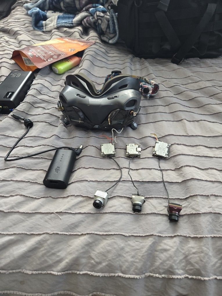 DJI Goggles V2 With 3 Vistas All U Need