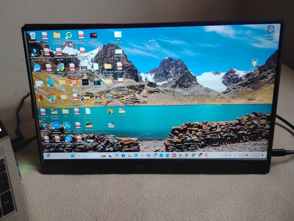 Portable Monitor In Excellent Condition 