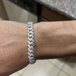 Diamond Test Approved! Moissanite Cuban Bracelet 