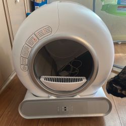 Automatic Litter Box (make An Offer)
