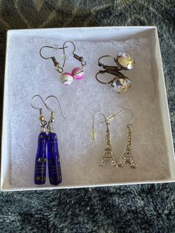 4 pair of Earrings w/ Box