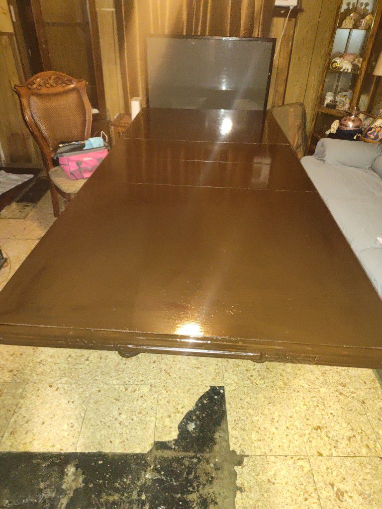  Huge Old Beautiful Table 8 Ft 6 Inches Long 1000.00 😃👀REDUCED PRICE 700.00