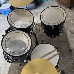 Drum set 