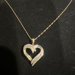 10k Diamond Heart Pendant And Chain