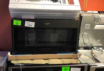 Brand New Whirlpool 1.9 cu. ft. Smart Over the Range Convection Microwave in Fingerprint Resistant Black Stainless GS2P