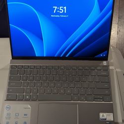 Dell Untral Light 13 Inch Laptop. I5, Type C Power 