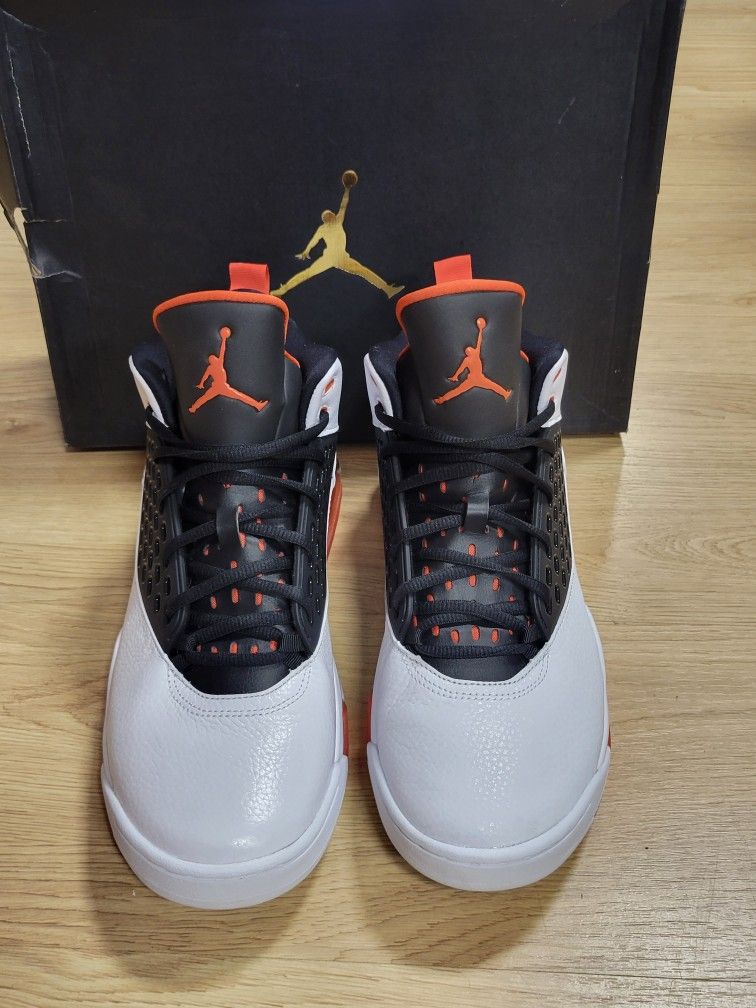 Air Jordan Maxin 200 Jumpman White Black Team Orange CD6107-108 Size 11.5