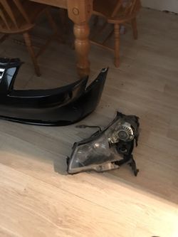 Infinity 2004 to 2008 passenger headlight everything works great also have a grill will sell separately won't last long and let me know will negotiate