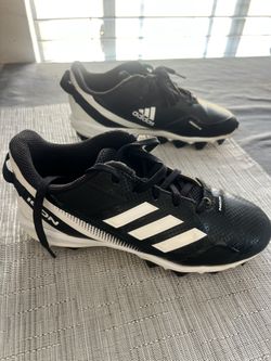 Girls Softball Cleats