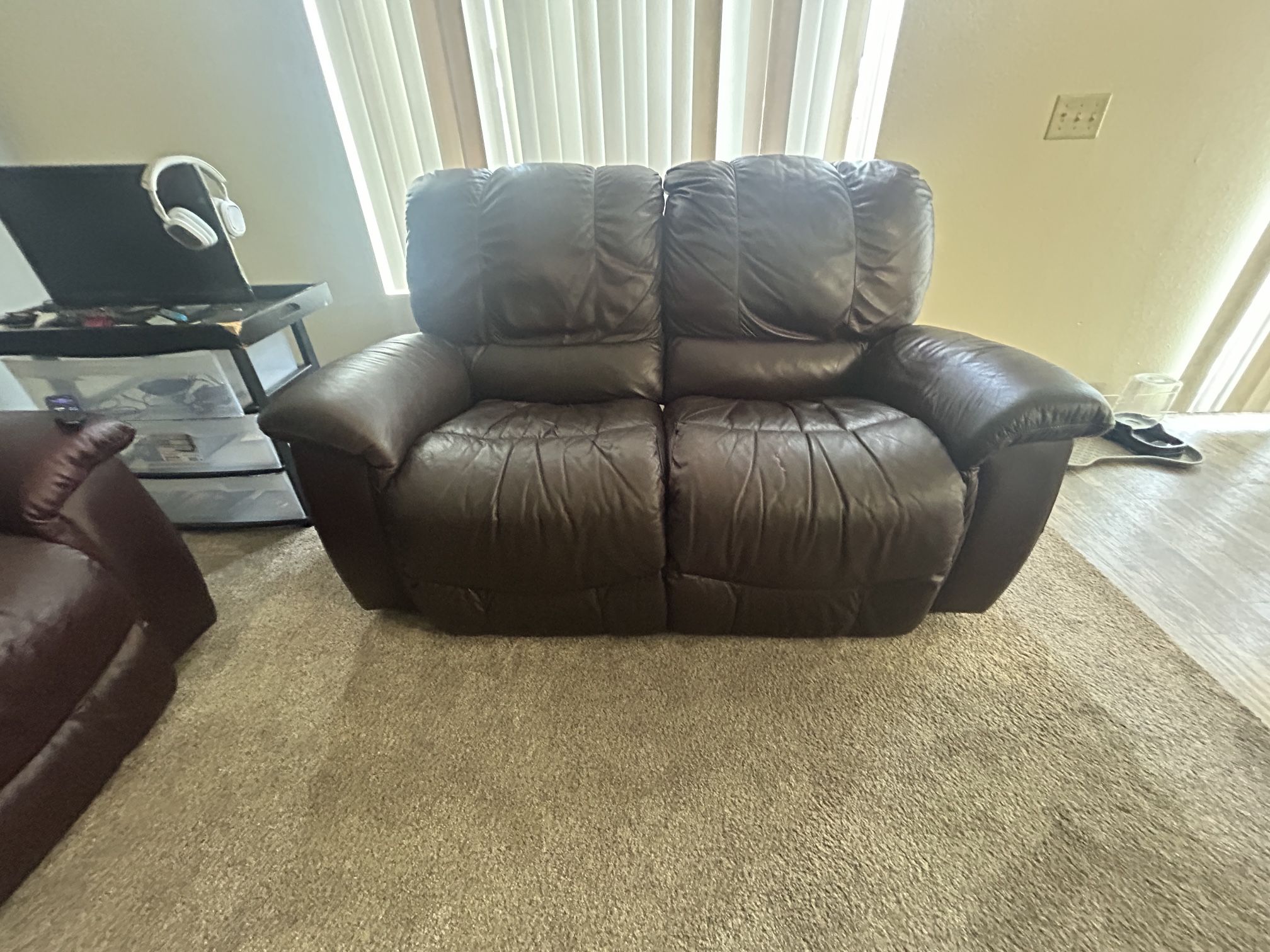 Electric loveseat/recliner