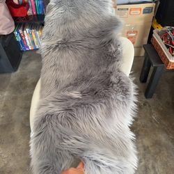Home Decor Gray Faux Fur Rug 