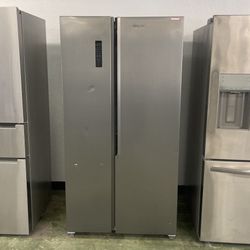 Frigidaire Side By Side Refrigerator Z2
