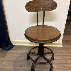Nice Retro Desk Chair