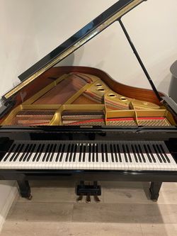 1990 Yamaha G5 Grand Piano Free delivery and tuning